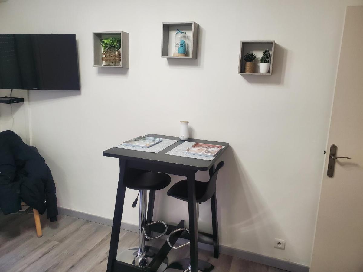 Joli Petit Studio Au Centre De Carry Le Rouet 아파트 외부 사진